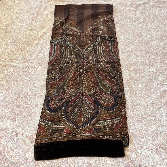 LAUREN Ralph Lauren 100% silk scarf - Picture 3 of 5